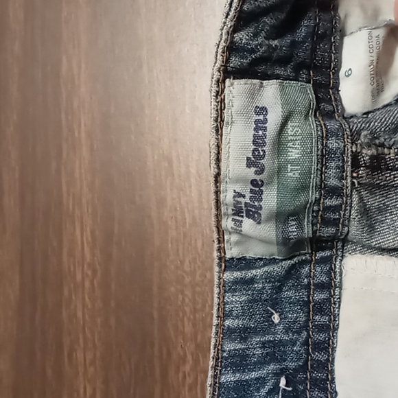 Old Navy Blue Jean Capri Pants Size 6 w Button and Drawstring - Picture 4 of 4